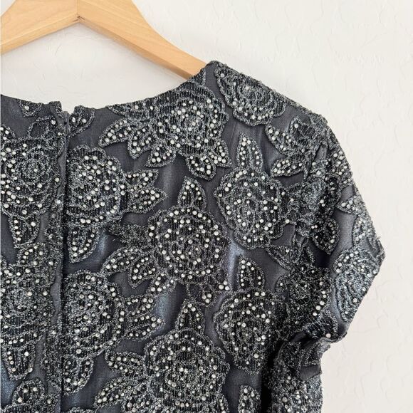 La Femme 26447 Two Tone Satin A-Line V-Neck Gown Platinum Silver Gray - Picture 8 of 16